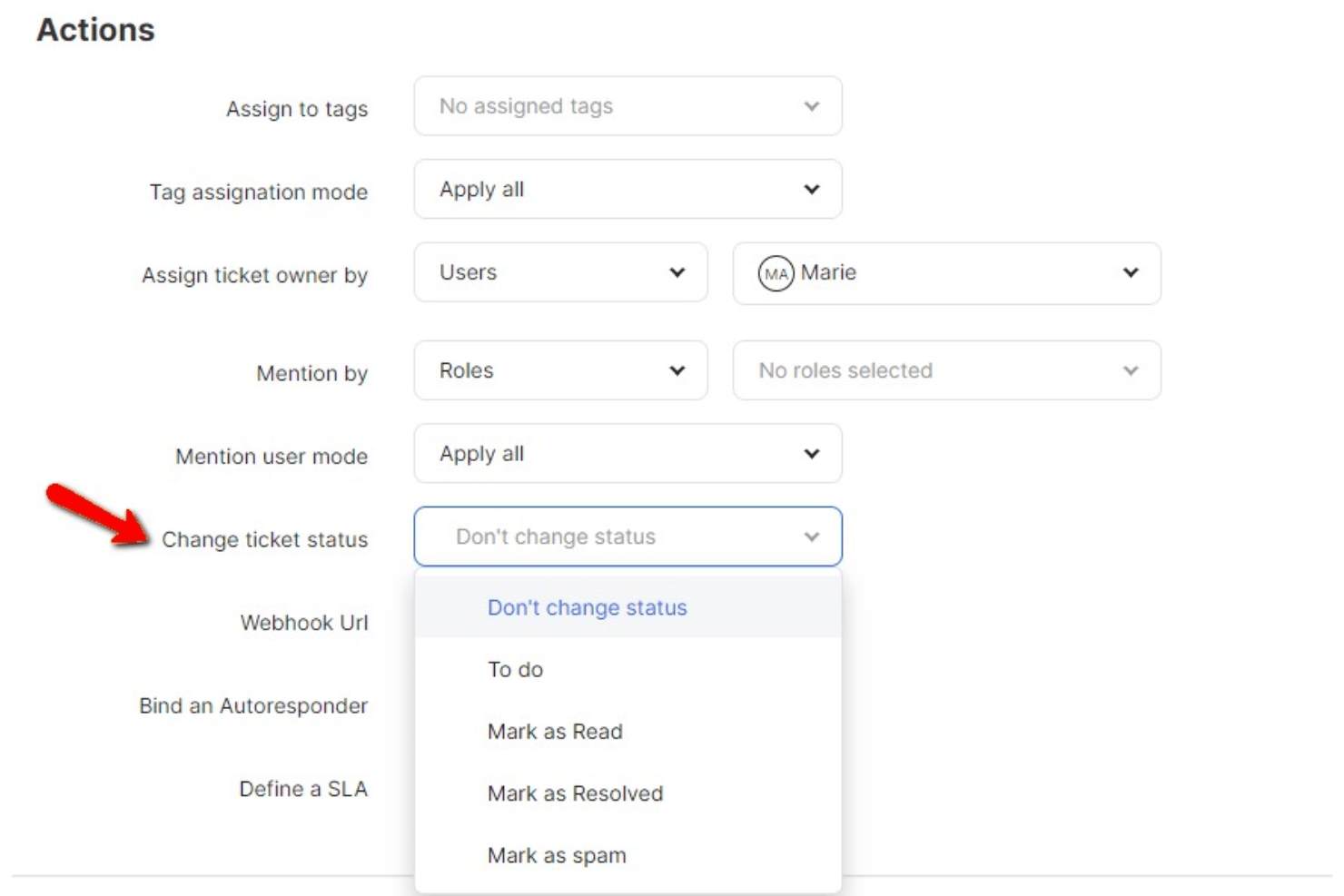 eDesk actions panel showing change ticket status dropdown with status options open.