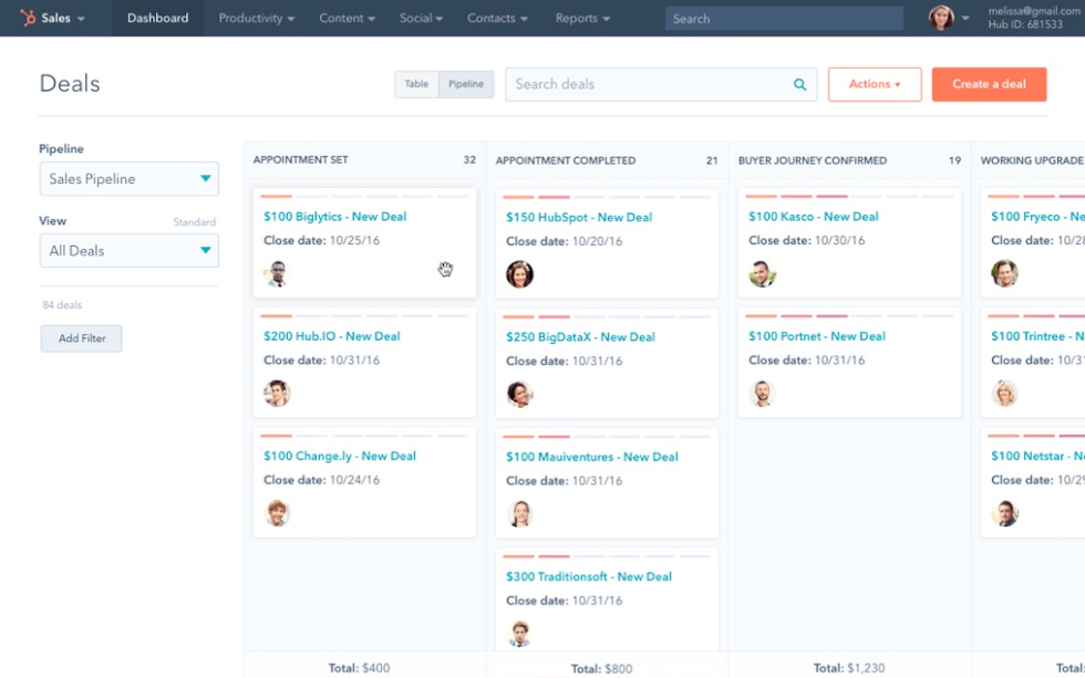 HubSpot Service Hub screenshot - 10 meilleures alternatives à Zoho Desk évaluées en 2026