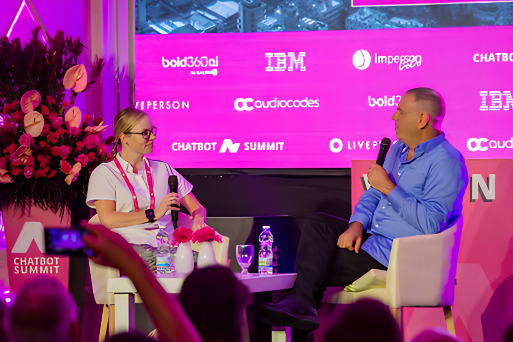 Sessione di fireside chat al Chatbot Summit Amsterdam